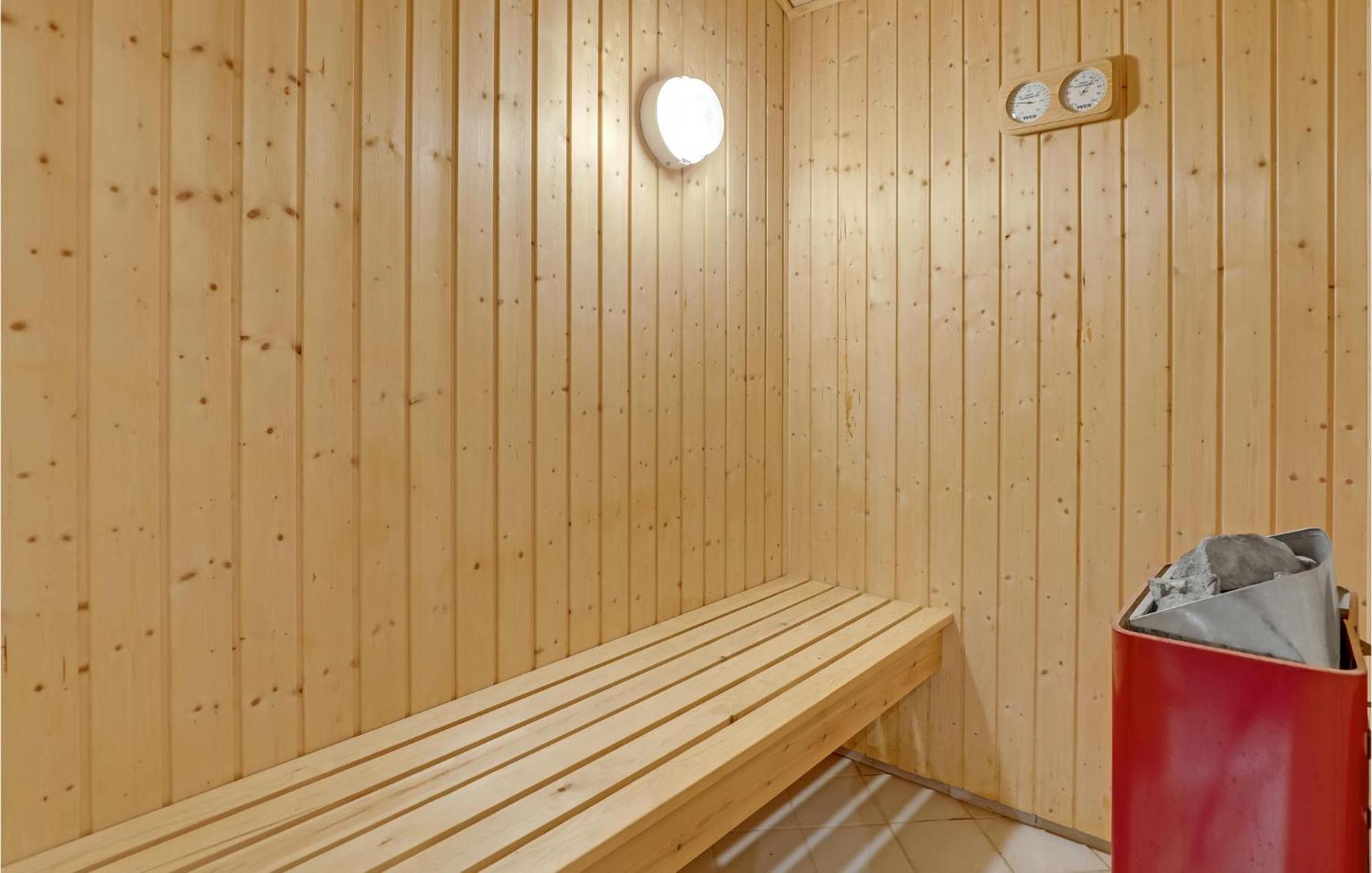 Awesome Home In Nexo With Sauna Snogebaek Luaran gambar